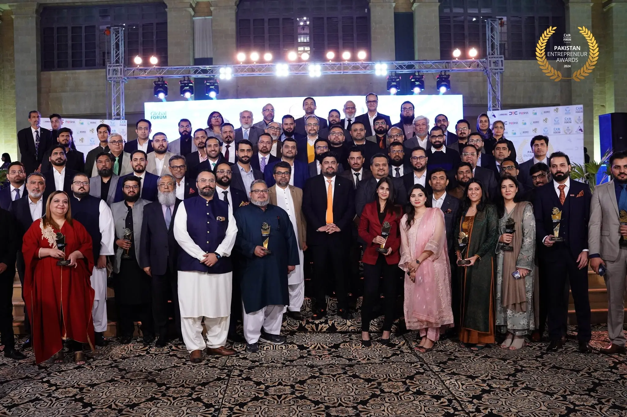 awards-min (1)